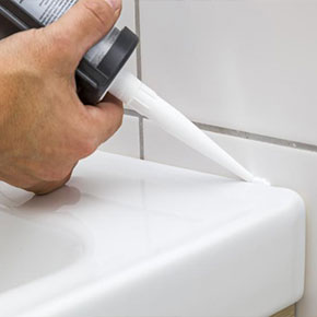 Colle, silicone et adjuvant